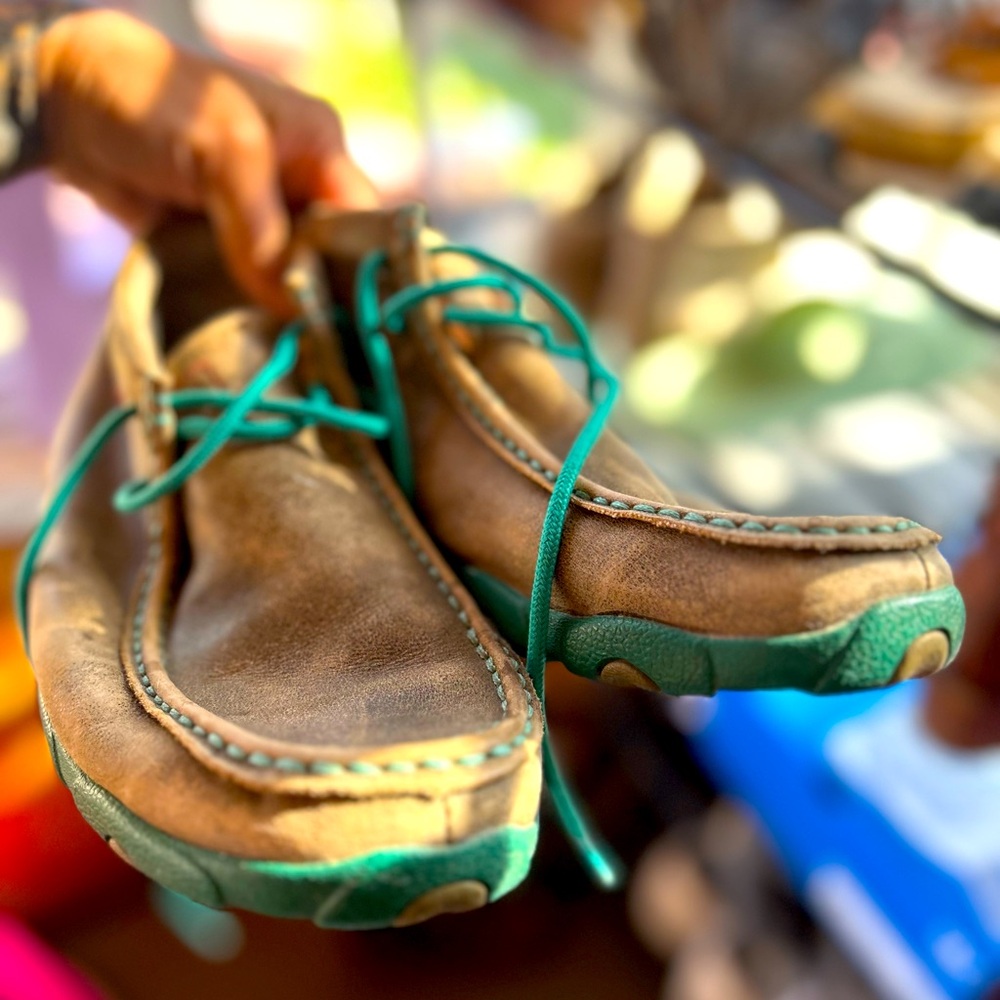 Ariat twisted x